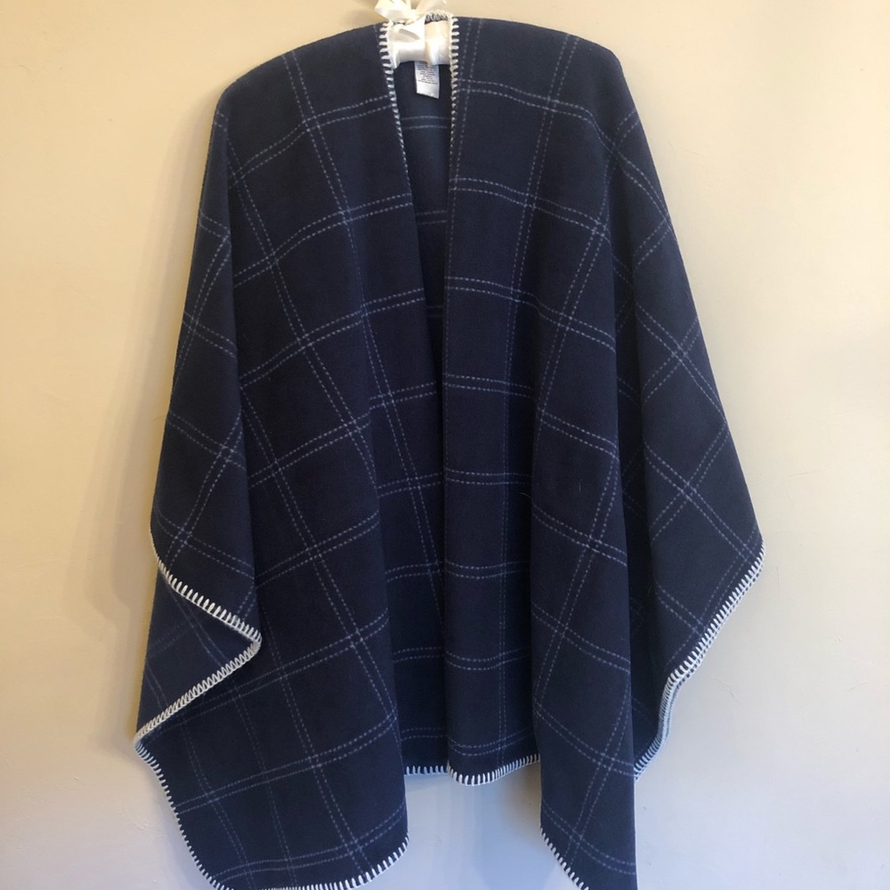 Le moda blue shawl